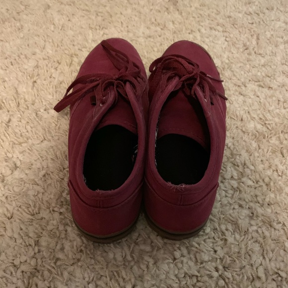 Maroon gum sole skinny vans - Picture 3 of 4